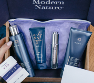 caja con products Only For You de MONAT